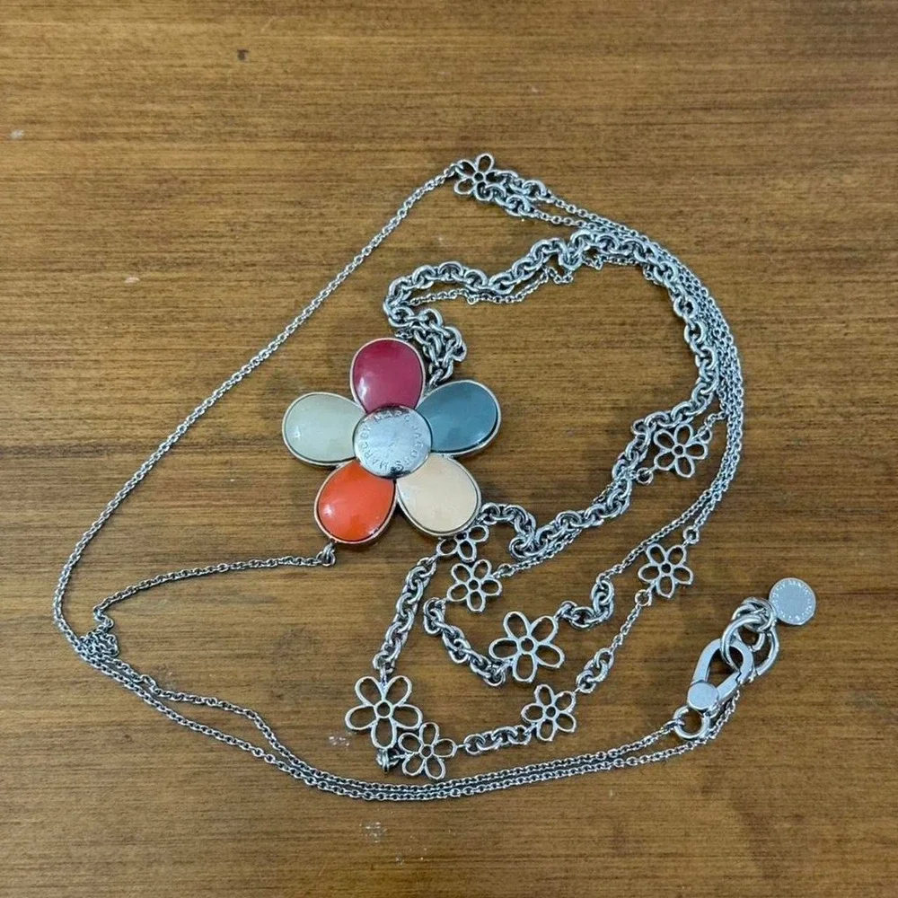 Marc Jacobs‎ Silver flower necklace with assorted colors